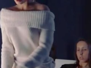 女同志 背带 上 性交 敲打