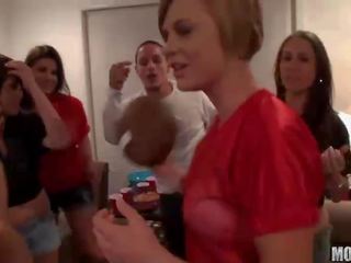 Females набір вгору вгору розпусний група брудна фільм