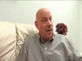 가난한 사탕 이다 an 교환 학생 부터 독일. 이
