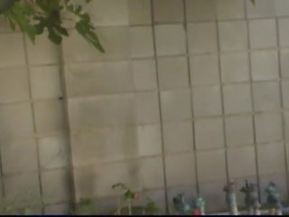 유혹하는 브루 넷의 사람 비탄 하드 코어 옥외 x 정격 영화