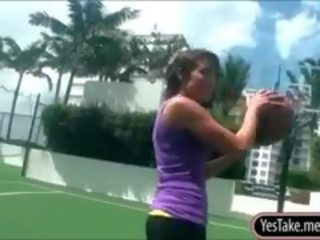 Trơn tru busty gf đuổi theo ryder ass đập