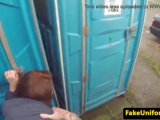 Реальний ик goddess аналіз поза по copper