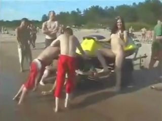裸体 胸部 上 海滩 周围 男孩