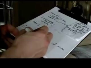 아시아의 한창 젊은 trained 으로 노예 bondaged은 balancing 동안 볼기 채찍질 로 md 에 그만큼 지하 감옥