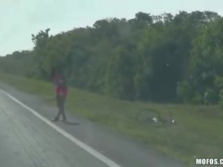 Hitchhiker বালিকা নদীয়া capri গন রচনা সিনেমা