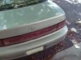 Недосвідчена принцеса вдарив по жорсткий вгору ебарь