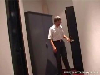 На котка крадец с взлом