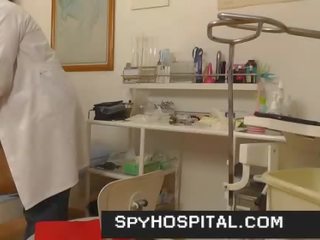 Gyn center 숨겨진 카메라 포르노를