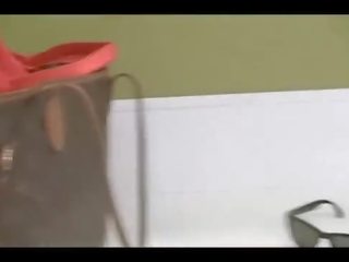 性交 在 该 文库