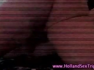 Голландка slattern отримує цицьки cummed на