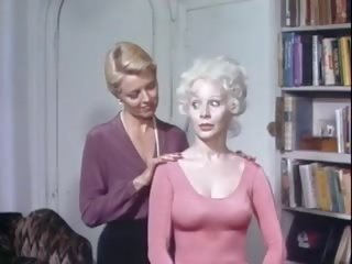 Juliet anderson and perişde nagt pul