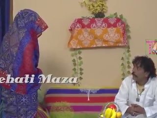 Необикновен прислужница priya наслаждавайки с собственик