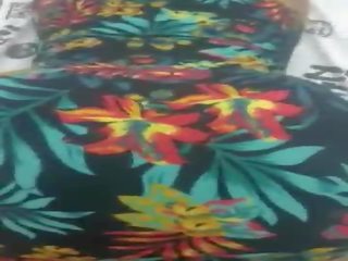 Cunhadinha де vestido curto levando rola escondida &lpar;marido dela foi за бар e ela veio мені da&rpar;