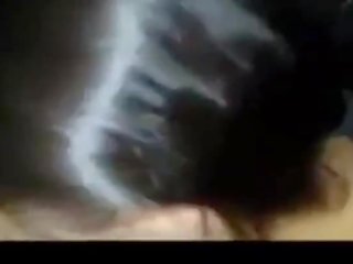 Темно волосатий печиво drains товста youth до вона отримує рот кінчання