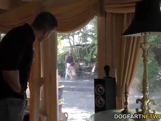 Анна дзвін піки відстій неймовірно величезний дзьоб на рогоносець сесій