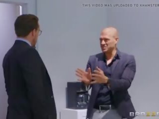 的brazzers - 钉 通过 该 墙 我 满 现场: 成人 电影 ed