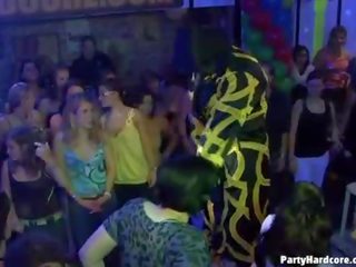 Waiters чукане кучки