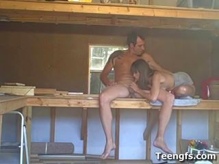 স্বমেহন মধ্যে একটি shed