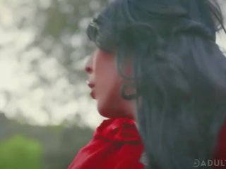 샤넬 santini 했다 단단한 핵심 와 소녀 저크 떨어져서 바보