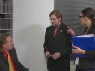 Брудний повії ебать їх bosses - анал & сперма проковтування