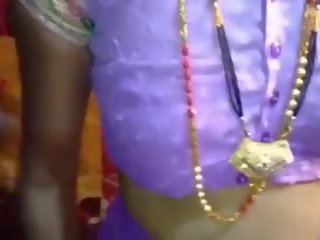 Просто одружена наречена saree в повний hd дезі vid додому.
