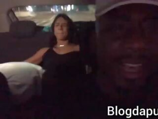Casal inventa de foder dentro dělat carro dělat casal porra loka e acabo dando merda&period;&colon;