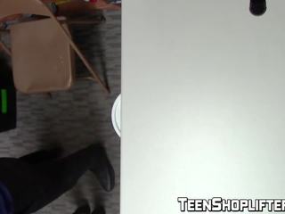 18yo 意地の悪い女 バイオレット 雨 キャッチ stealing と 槌.