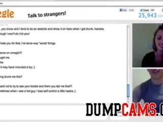 32dd титьки молодий жінка в омегле показ титьки для великий phallus - dumpcams.com