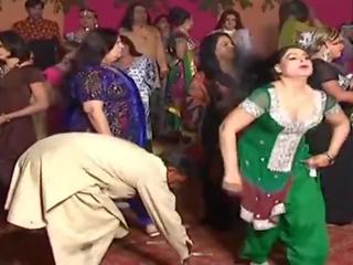 Новий fabulous кокетливий mujra танець 2019 оголена mujra танець 2019 #hot #sexy #mujra #dance