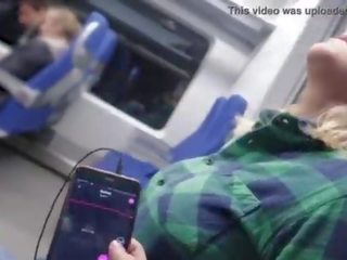 Remote 제어 나의 오르가슴 에 그만큼 기차