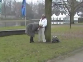 지방 germans 무르 익어 짜증 에 공공의