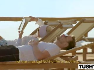 Tushy bored nimf seduces öýlenen man and gets gaped!