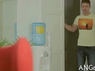 Ravaging a великий чоловік дзьоб
