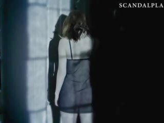 Aisling 騎士 大人 映画 ととも​​に creature シーン 上の.