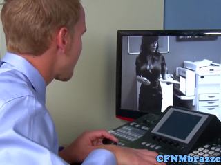 Женска доминация един мъж две жени officesex с лиза ан и ава addams